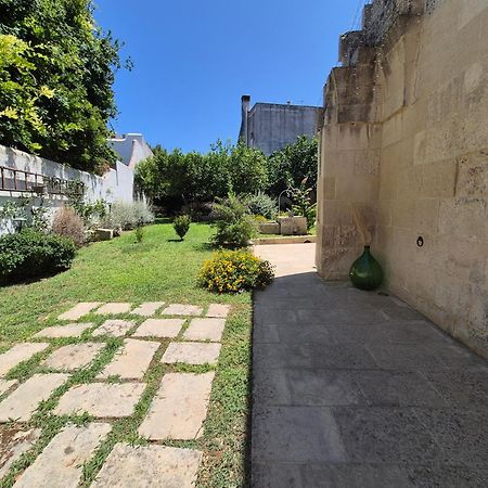 Casa Frea Dimora Storica Bed & Breakfast Мартано Екстериор снимка
