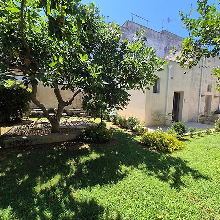 Casa Frea Dimora Storica Bed & Breakfast Мартано Екстериор снимка