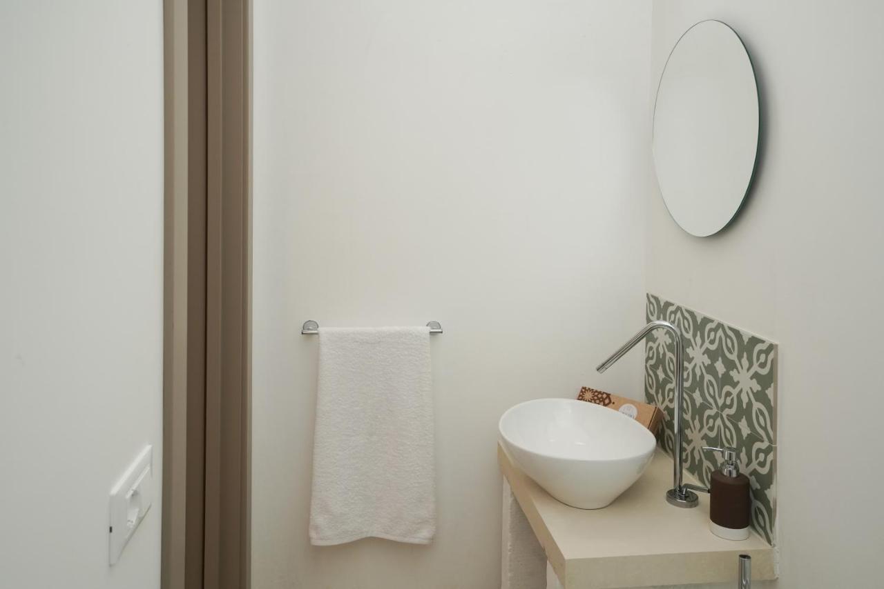 Casa Frea Dimora Storica Bed & Breakfast Мартано Екстериор снимка
