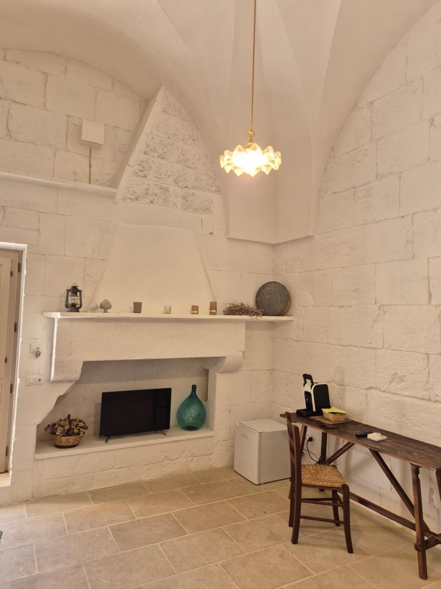 Casa Frea Dimora Storica Bed & Breakfast Мартано Екстериор снимка
