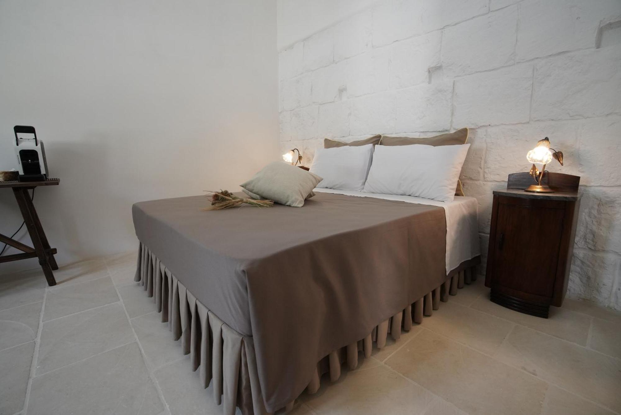 Casa Frea Dimora Storica Bed & Breakfast Мартано Екстериор снимка